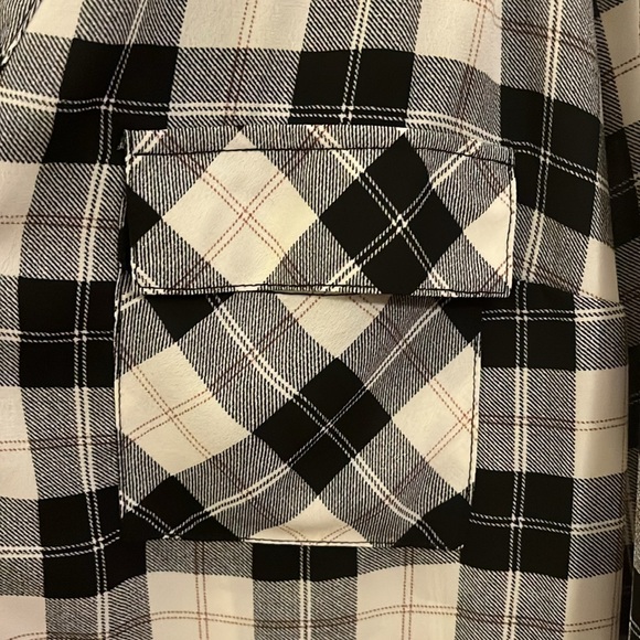 Torrid Harper Pullover Blouse (Women’s 0X) - Picture 7 of 9